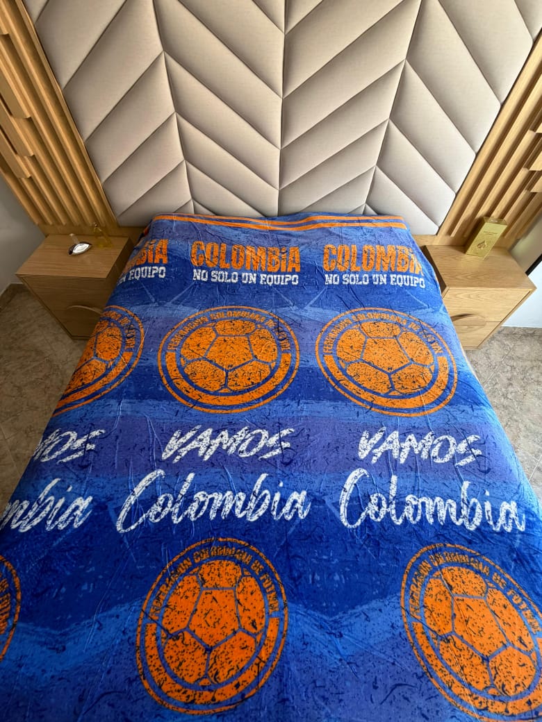 🌟 Cobija Deportiva Piel de conejo, con Diseños Deportivos ⚽