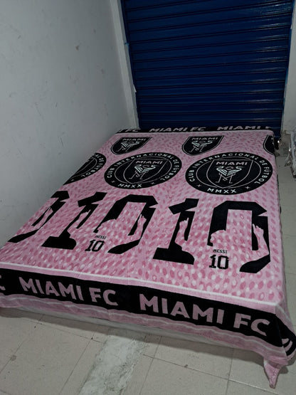 🌟 Cobija Deportiva Piel de conejo, con Diseños Deportivos ⚽