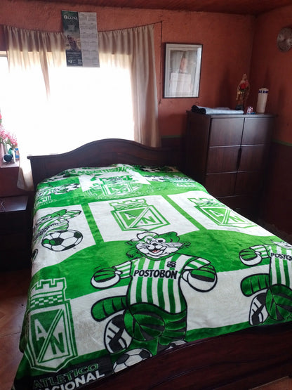 🌟 Cobija Deportiva Piel de conejo, con Diseños Deportivos ⚽